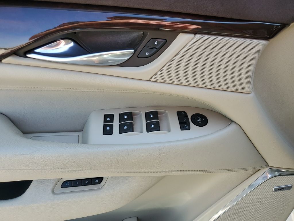 2016 Cadillac Escalade Esv  Utility Luxury Rear Wheel Drive In Austin, Texas