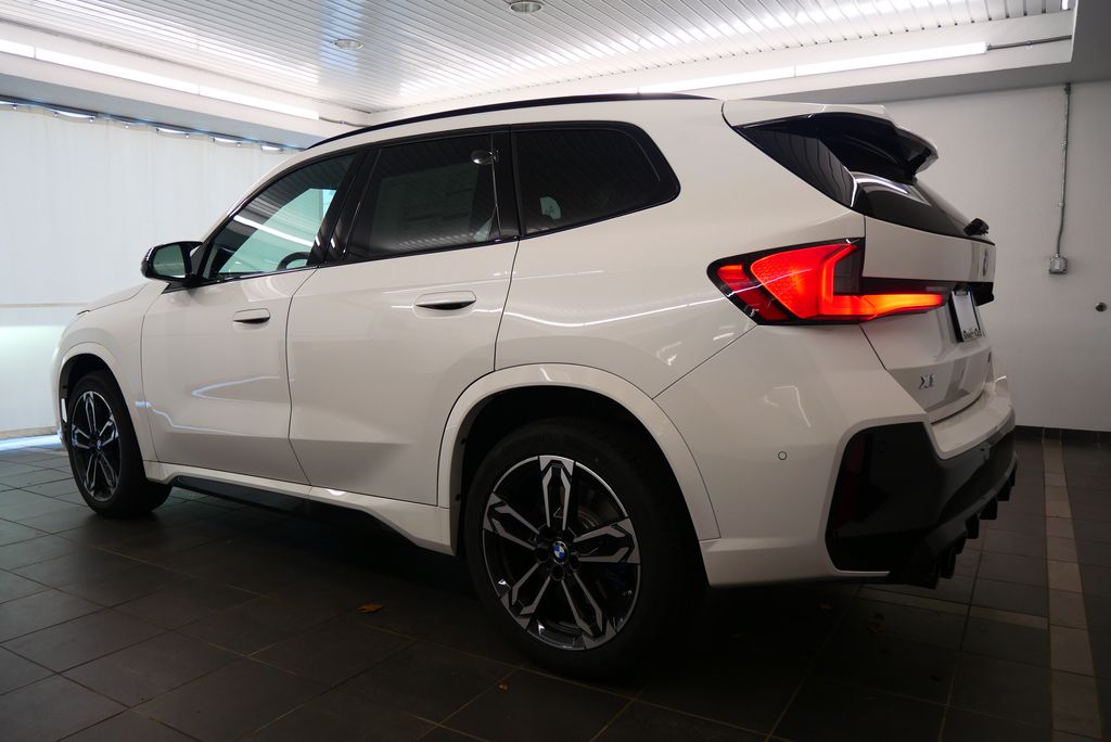 2024 BMW X1 M35i 4