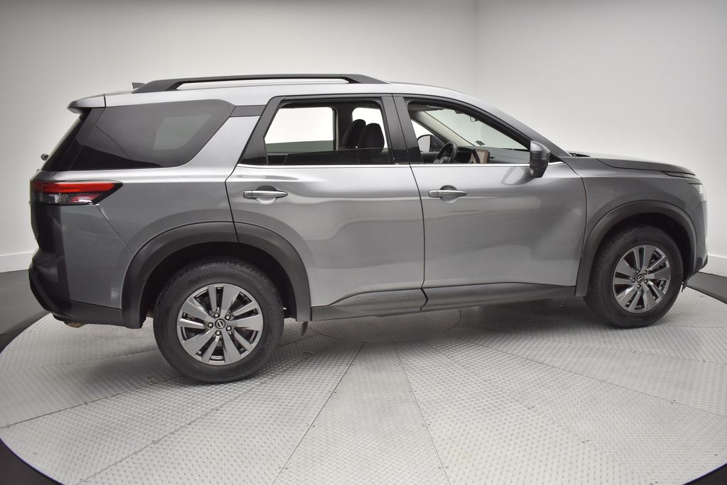 Thumbnail: 2025 Nissan Pathfinder - 4