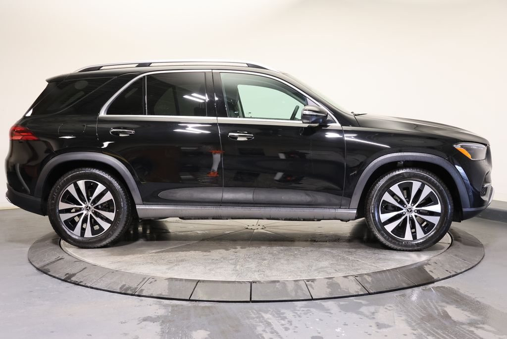 Thumbnail: 2026 Mercedes-Benz GLE - 8