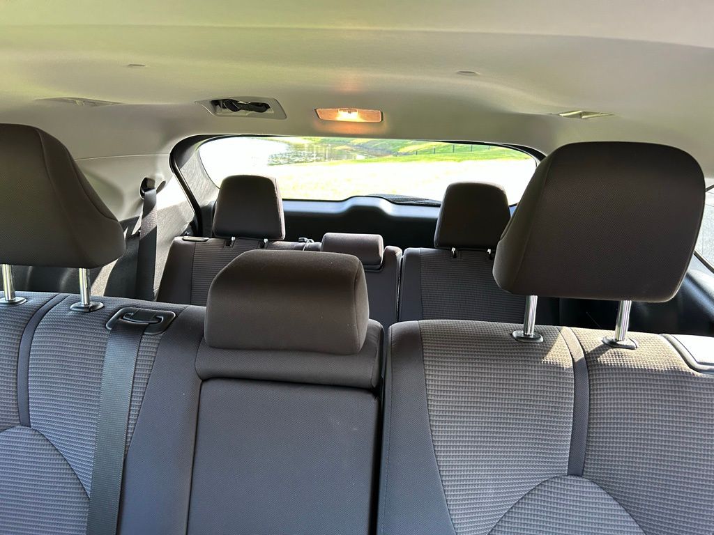 2021 Toyota Highlander LE 16