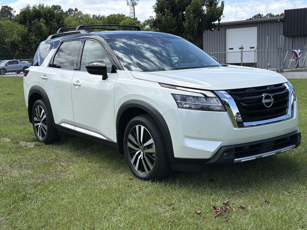 Used 2024 Nissan Pathfinder SUV