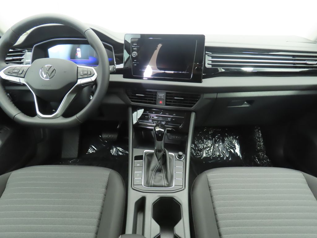 Thumbnail: 2025 Volkswagen Jetta - 13