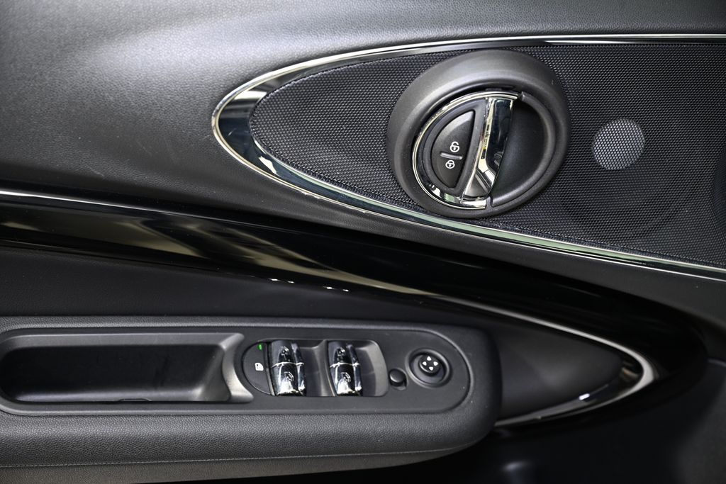 Thumbnail: 2020 MINI Cooper Clubman - 22