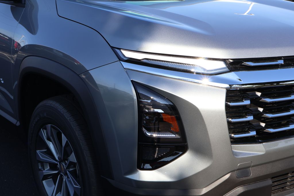 Thumbnail: 2026 Chevrolet Equinox - 3