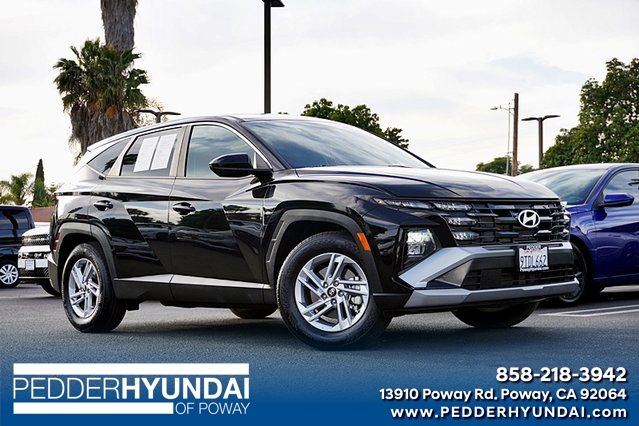 Phantom Black 2025 Hyundai Tucson SE FWD SUV / Crossover Front-Wheel Drive 8-Speed Automatic