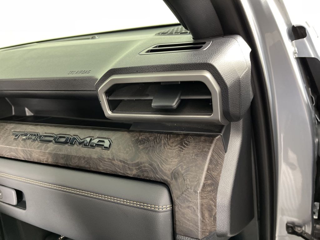 Thumbnail: 2024 Toyota Tacoma - 19