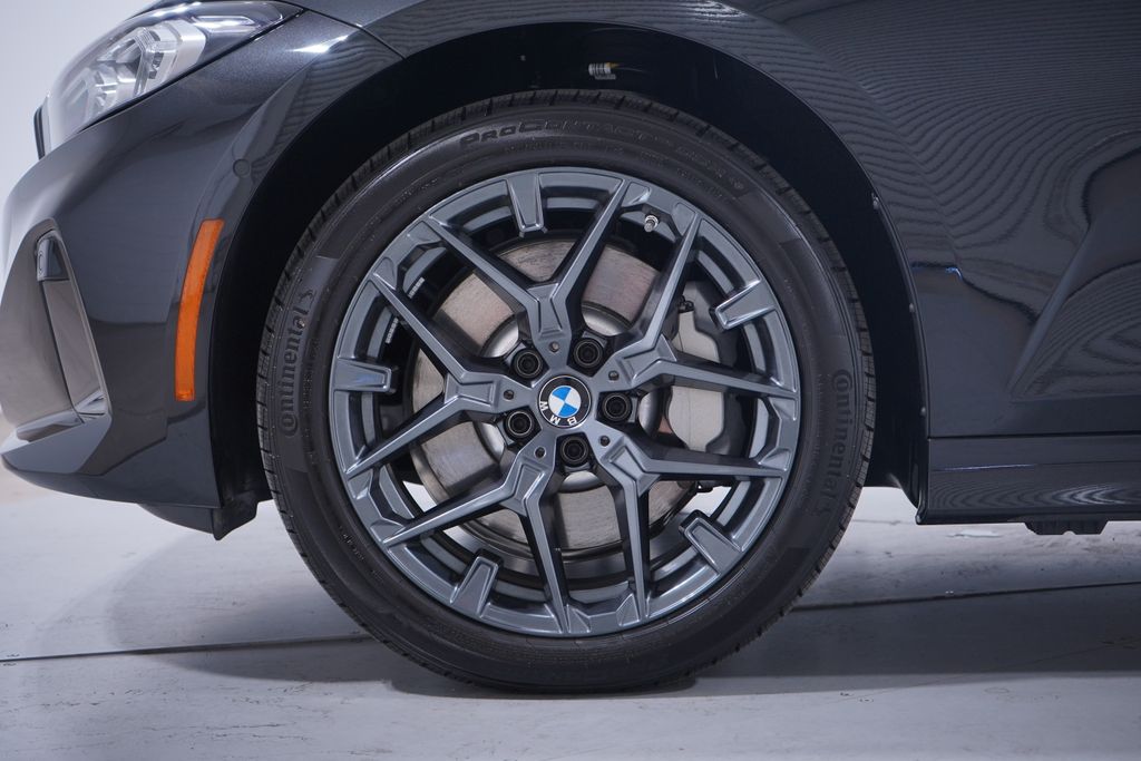 Thumbnail: 2025 BMW 3 Series - 2