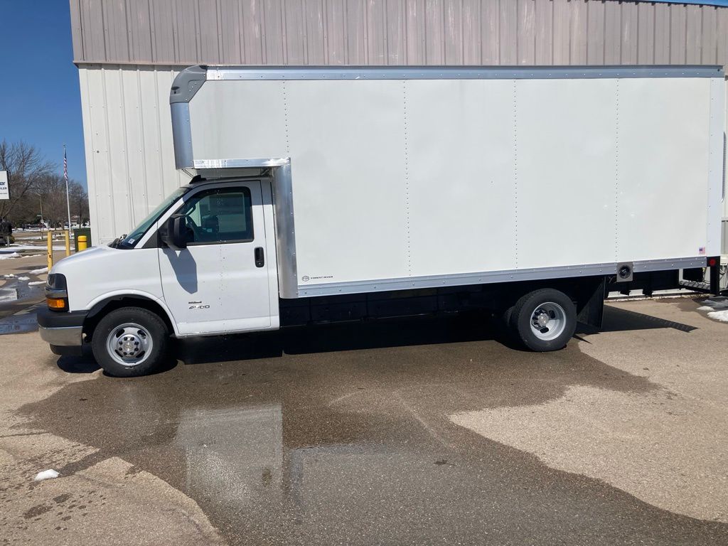 2025 Chevrolet Express Chassis 4500 Cutaway 177