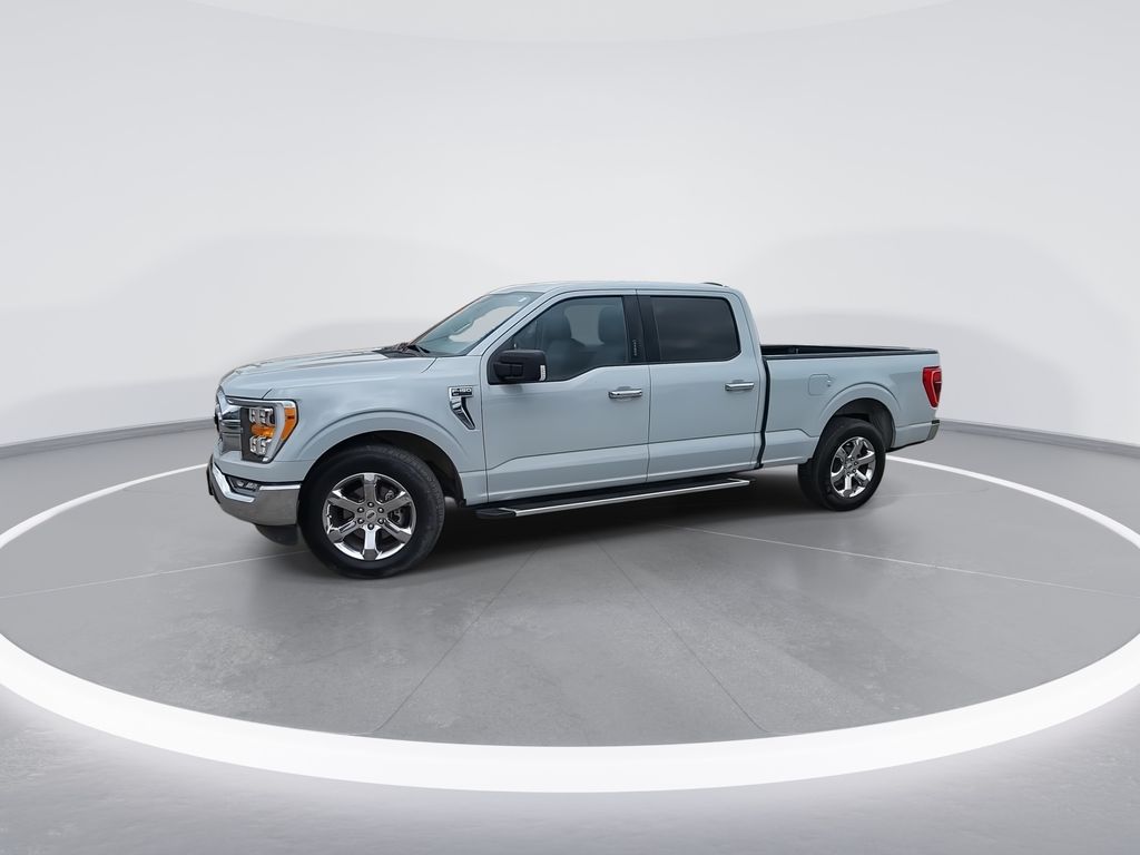 View vehicle photo 4