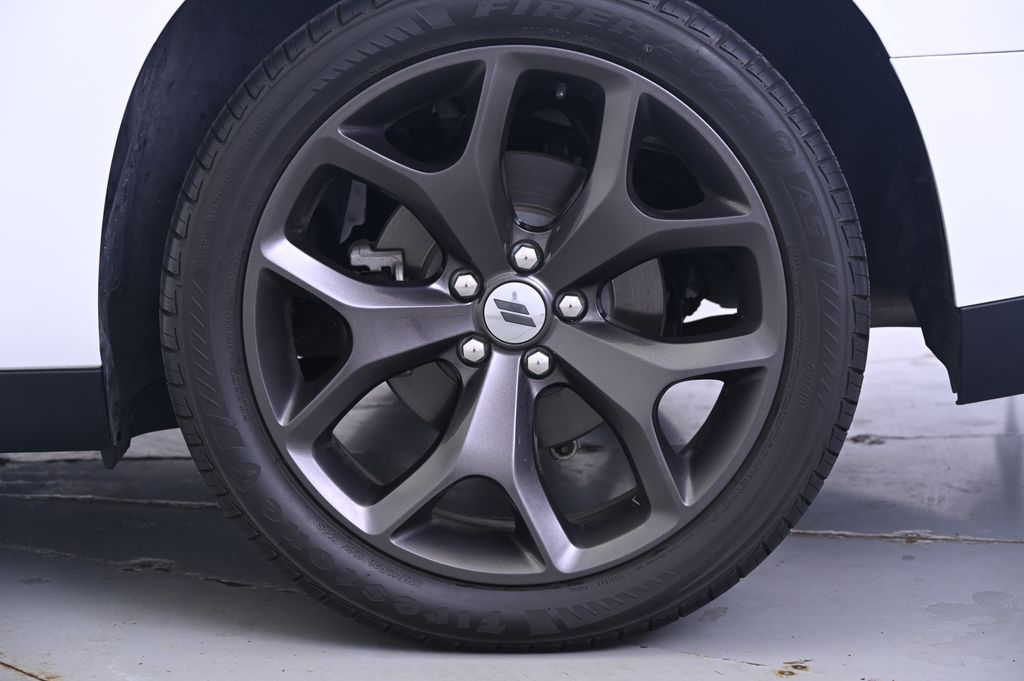 Thumbnail: 2018 Dodge Challenger - 12