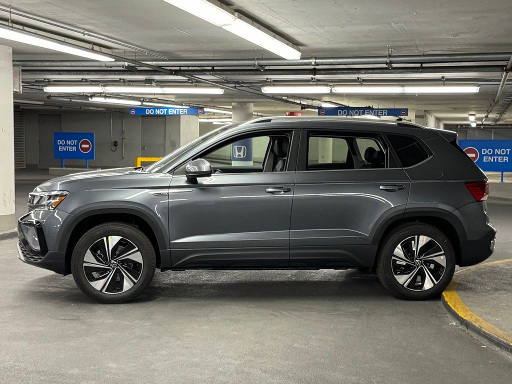 2024 Volkswagen Taos 1.5T SE 27