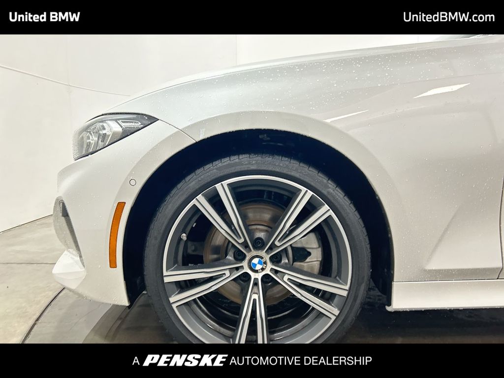 Thumbnail: 2024 BMW 3 Series - 10