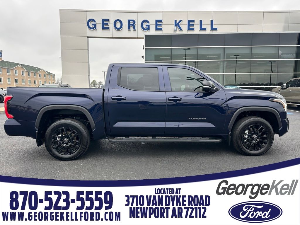 2025 Toyota Tundra Limited CrewMax Cab 4WD