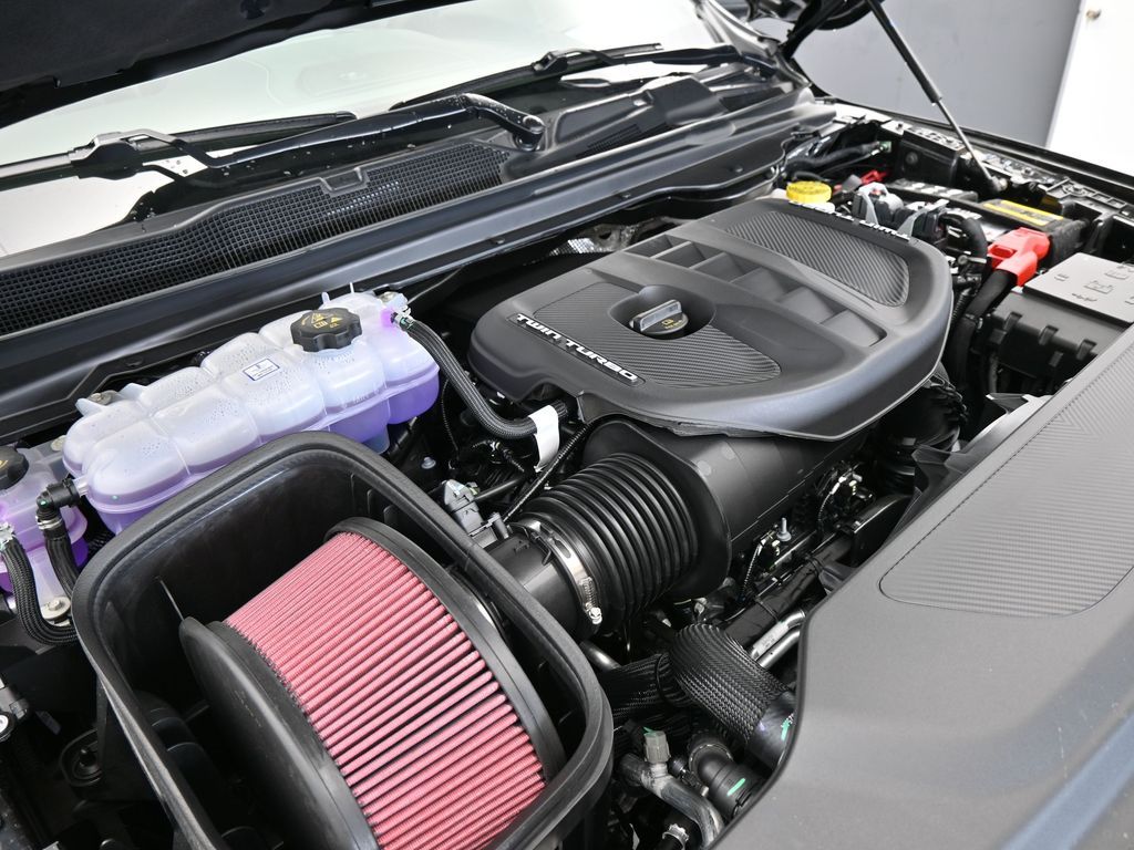 New 2026 Diamond Black Crystal Pearlcoat Ram RHO image 10