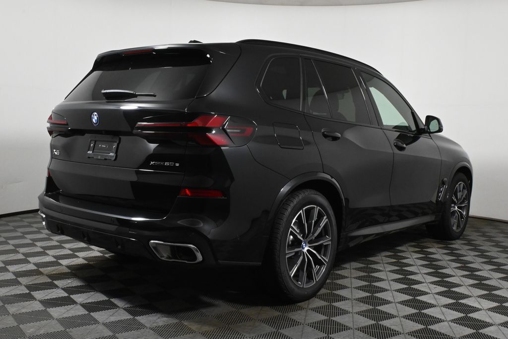2025 BMW X5 xDrive50e 7