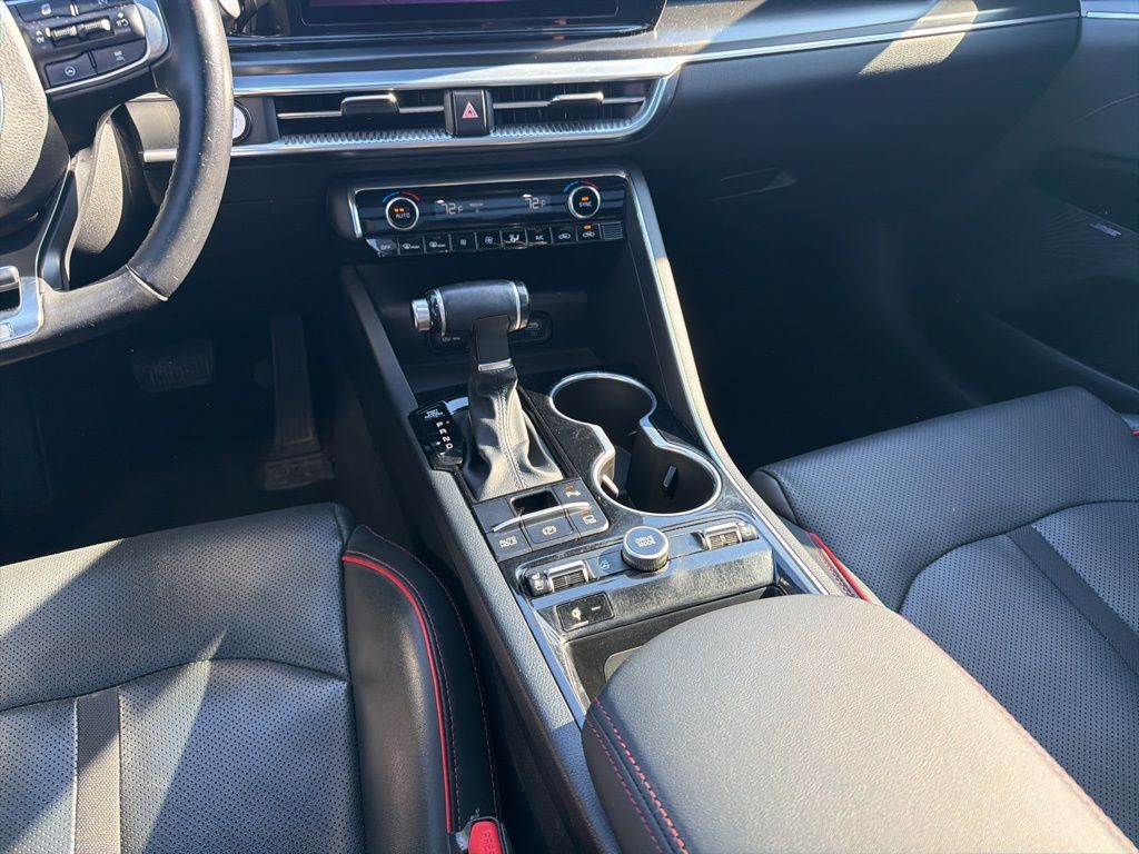 Thumbnail: 2022 Kia K5 - 17