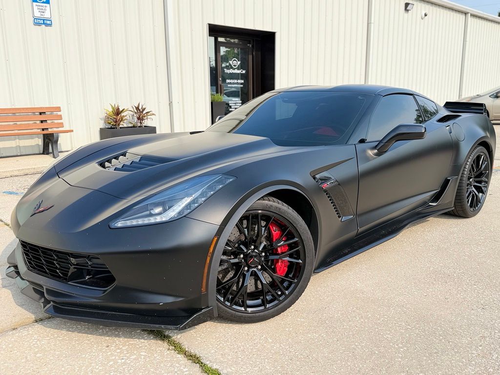 Blade Silver Metallic 2017 Chevrolet Corvette Coupe Rear-Wheel Drive 8-Speed Automatic