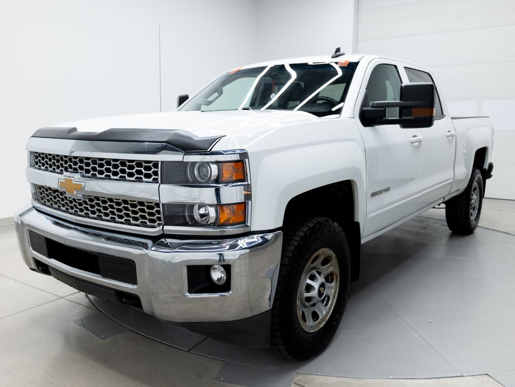 2019 White Chevrolet Silverado 2500HD LT 4X4 Truck