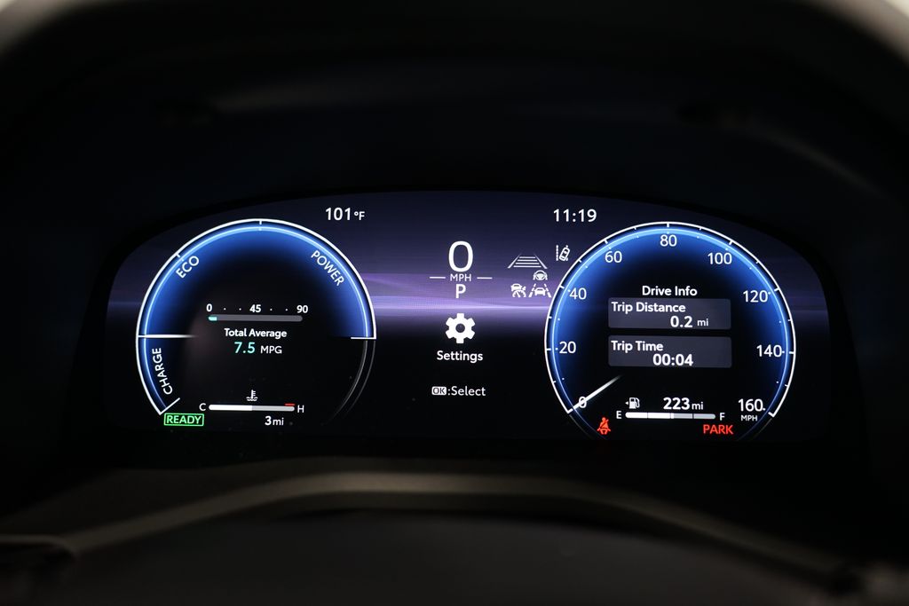 Thumbnail: 2025 Toyota Camry - 16