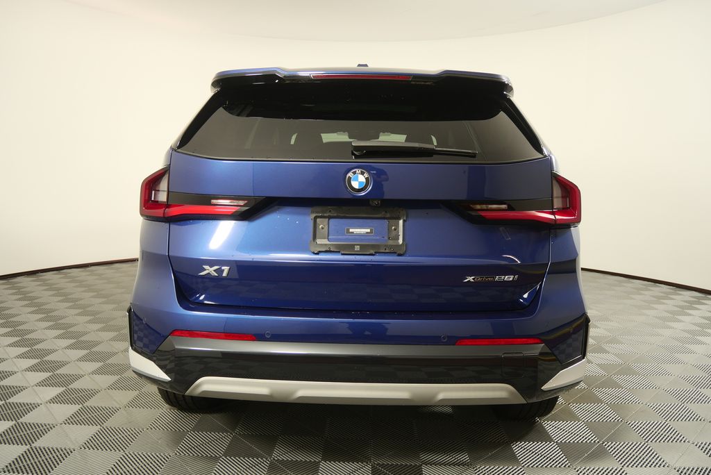 Thumbnail: 2023 BMW X1 - 4