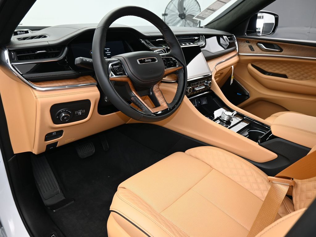 New 2025 Bright White Clearcoat Jeep Summit image 10