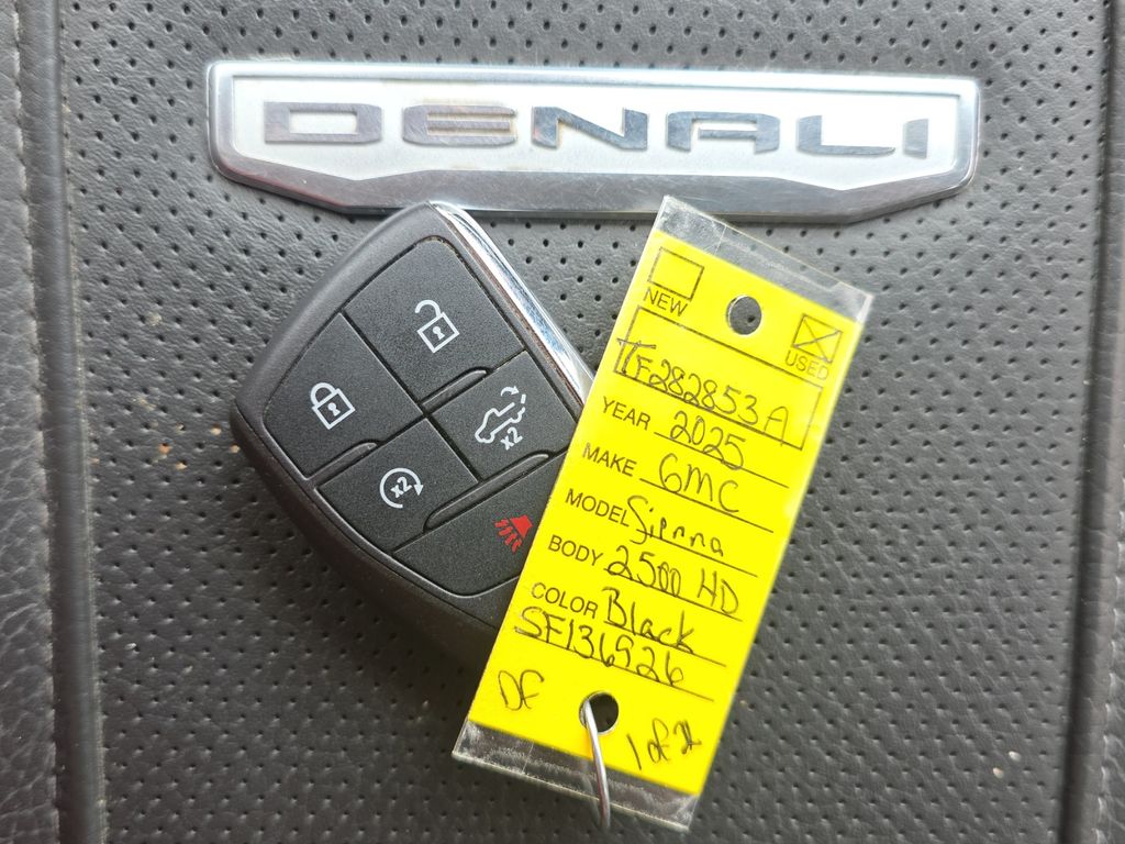 Used 2025 Silver GMC Denali image 22