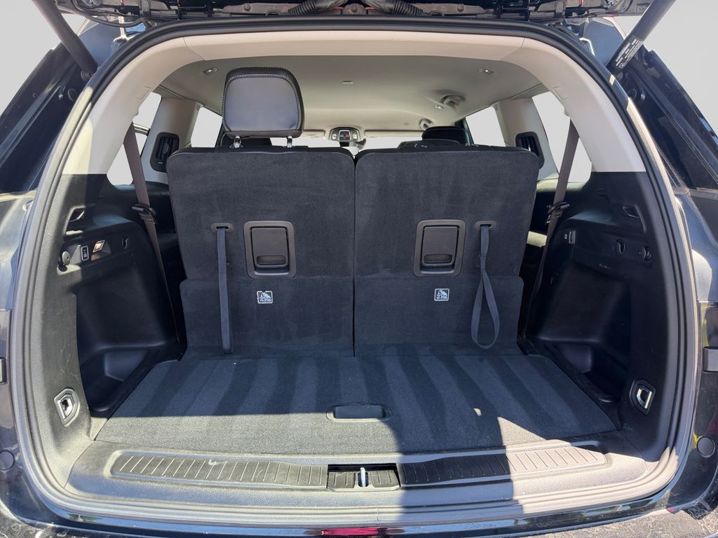 2023 Jeep Grand Cherokee L Limited Black at South Hills CDJR