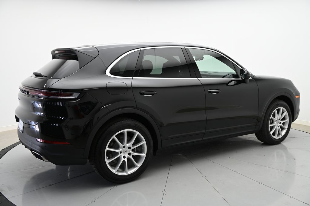 2024 Porsche Cayenne  4
