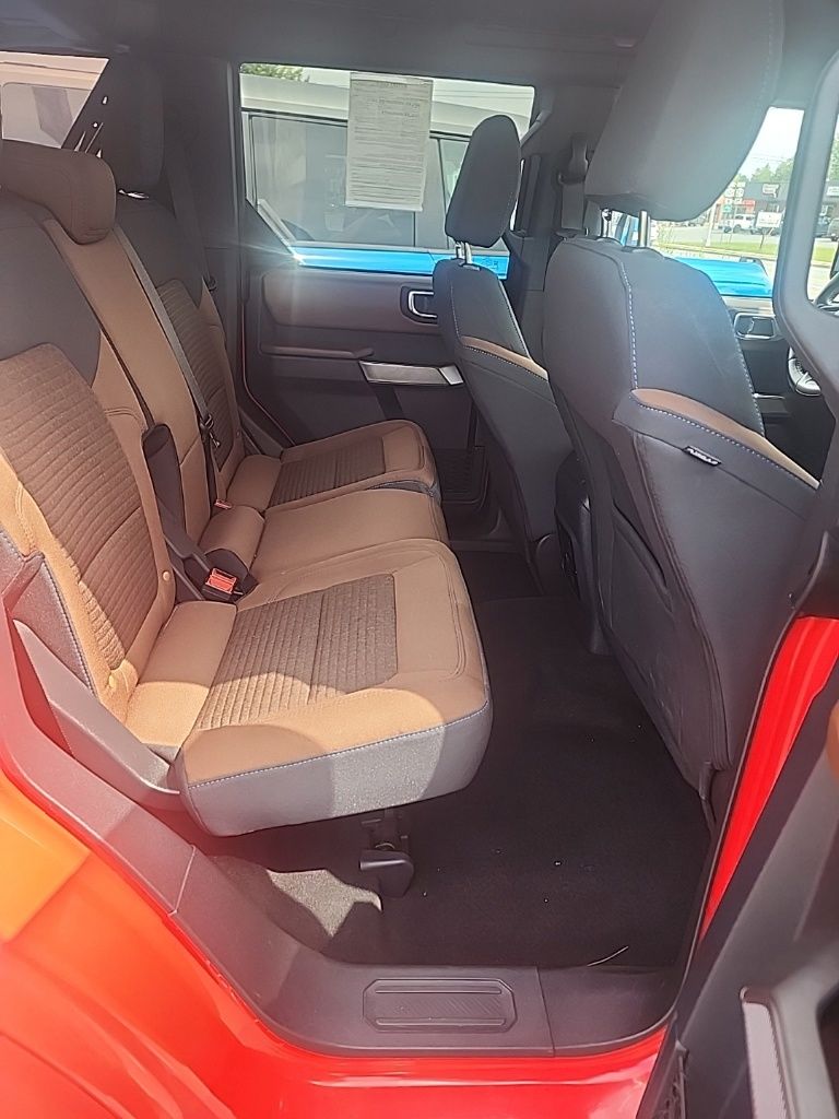 2023 Ford Bronco Outer Banks - 11