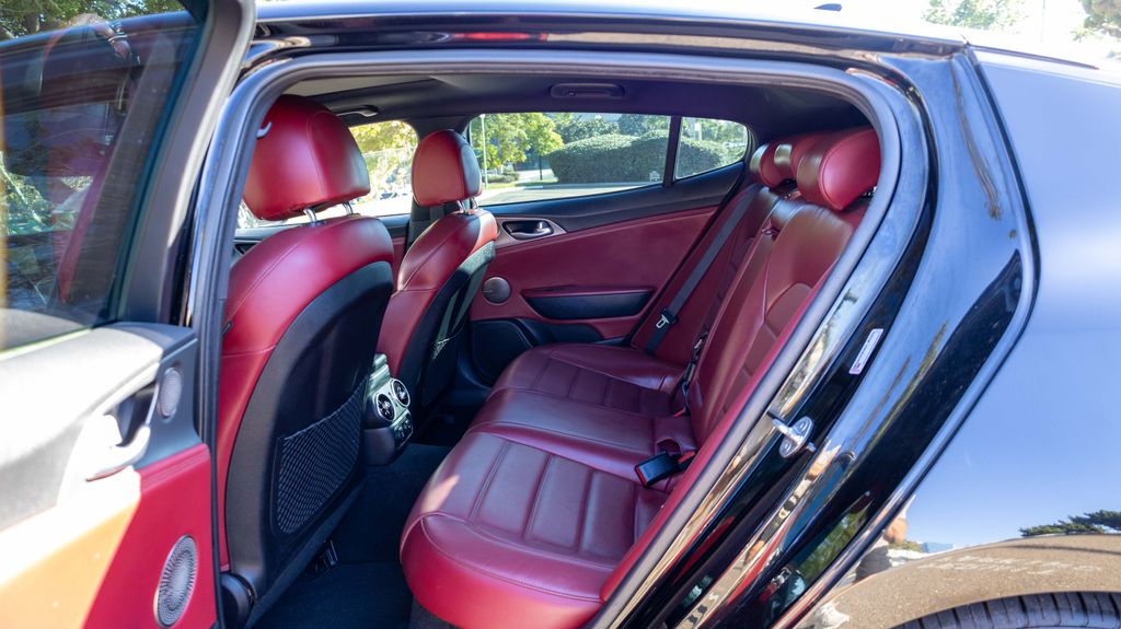 Used 2018 Kia Stinger GT2 4D Sedan