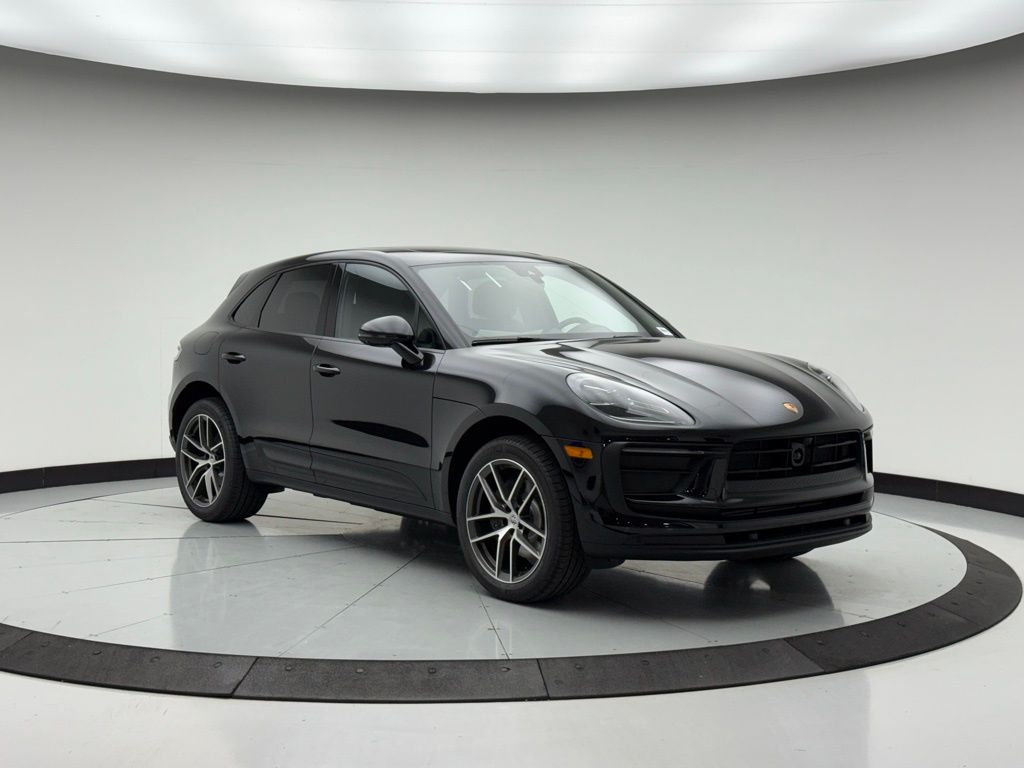 Thumbnail: 2026 Porsche Macan - 9