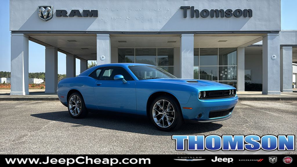 2023 Dodge Challenger SXT RWD