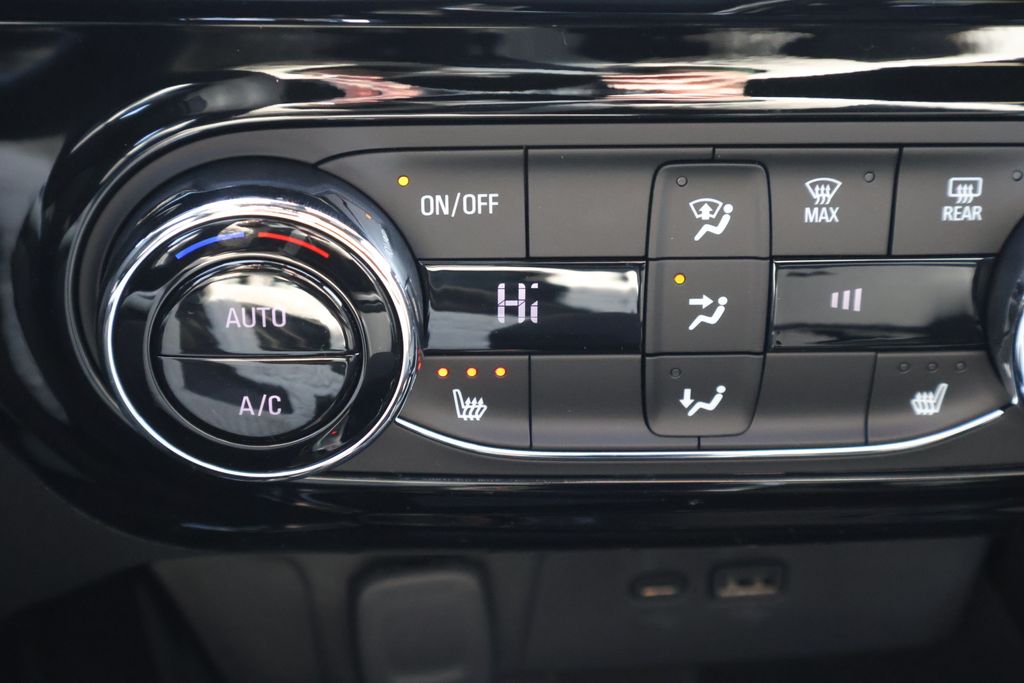 Thumbnail: 2026 Chevrolet Trax - 28