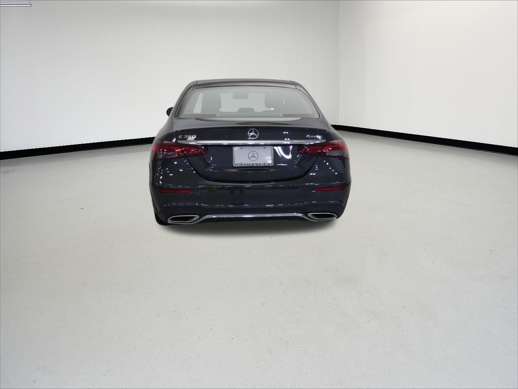 Thumbnail: 2023 Mercedes-Benz E-Class - 4