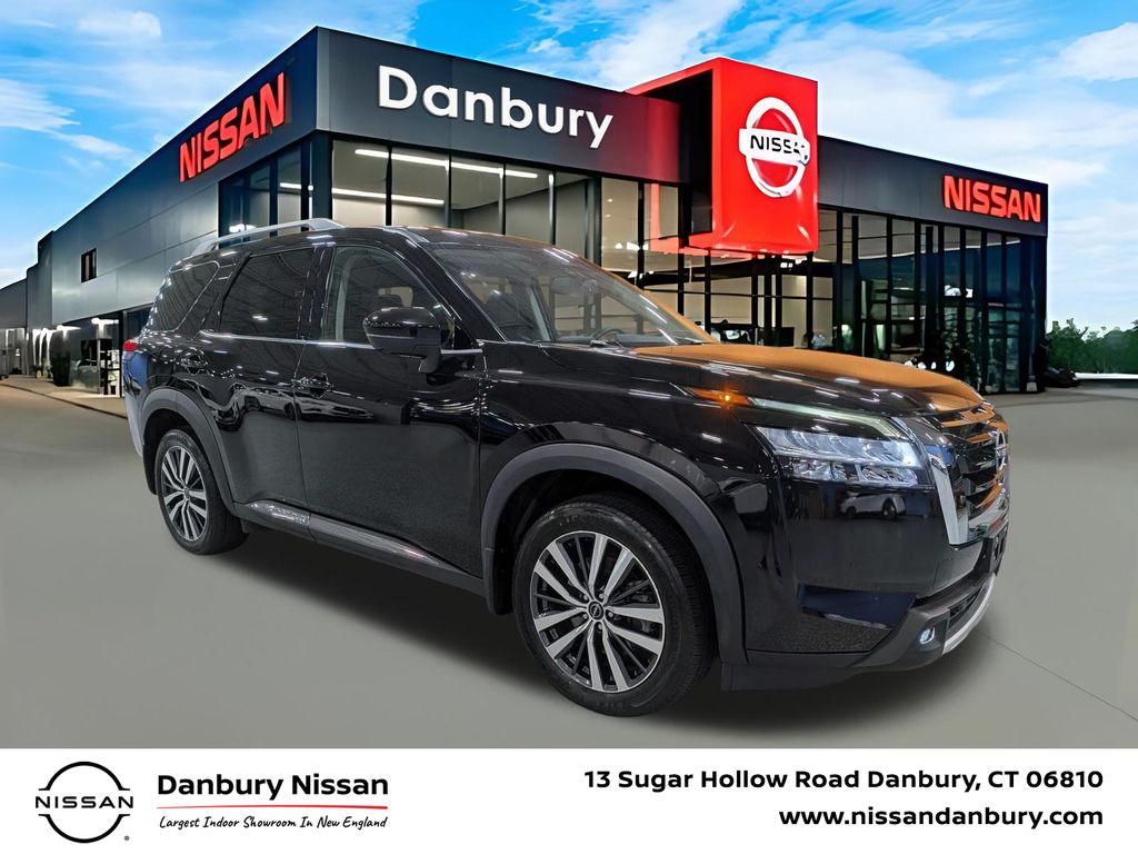 2022 Nissan Pathfinder Platinum 4WD