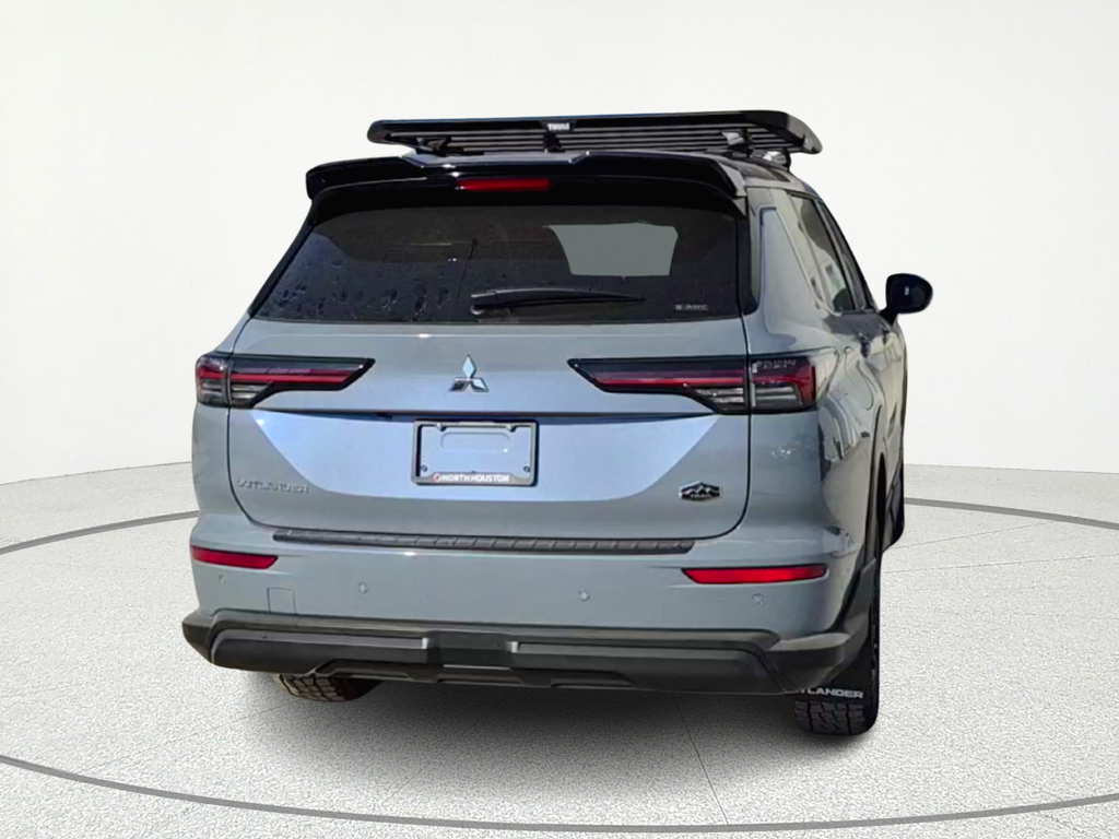 2025 Mitsubishi Outlander SE - 5