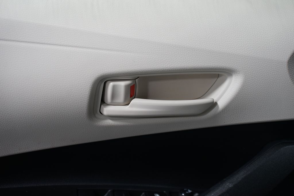 Thumbnail: 2023 Toyota Corolla - 29