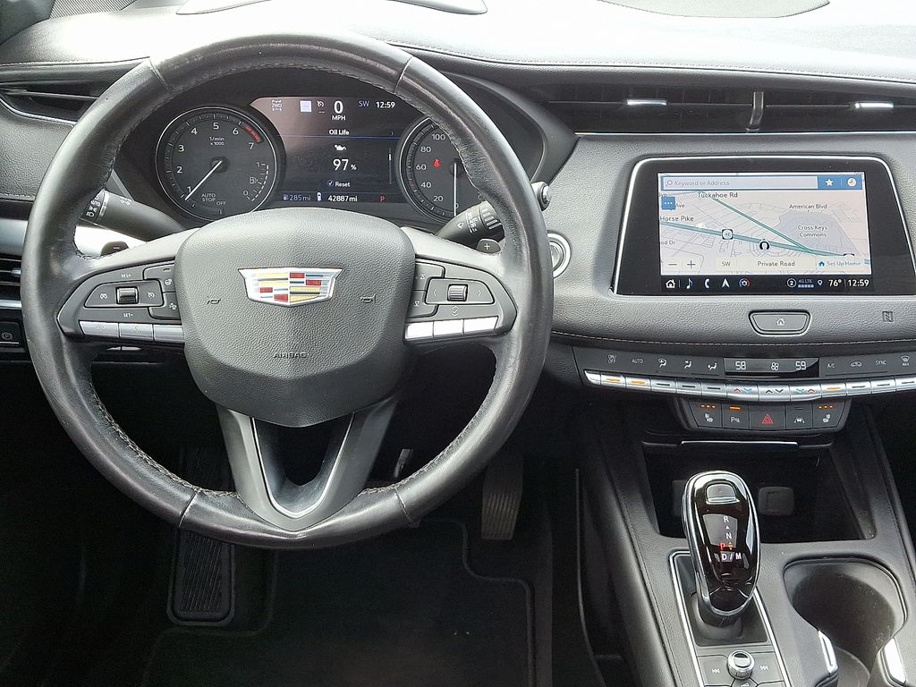 Thumbnail: 2021 Cadillac XT4 - 12