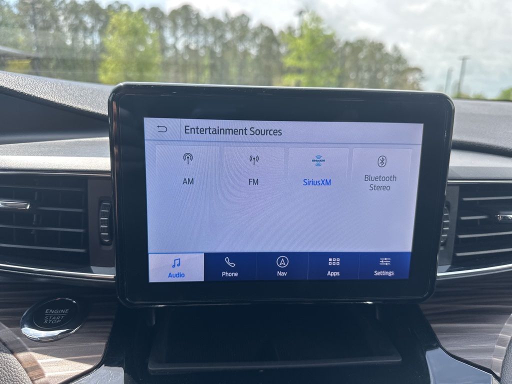 2023 Iconic Silver Metallic Ford Explorer Limited RWD SUV