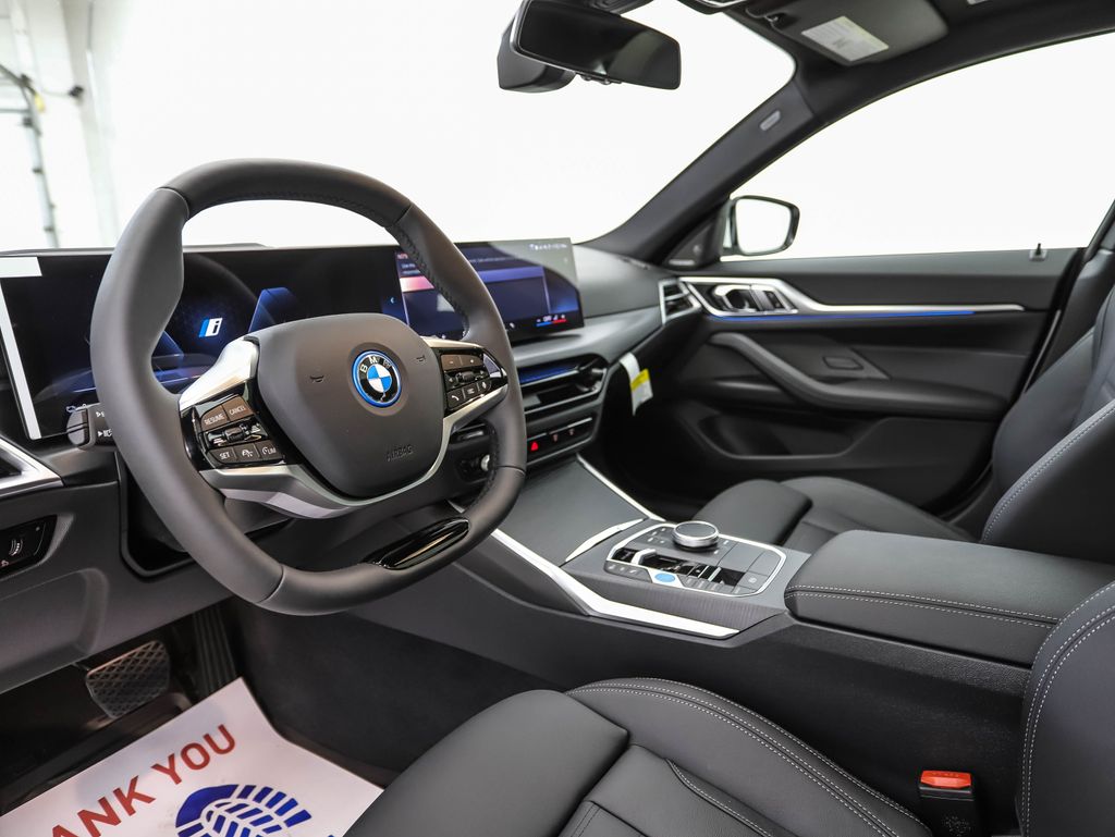 2025 BMW i4 xDrive40 10