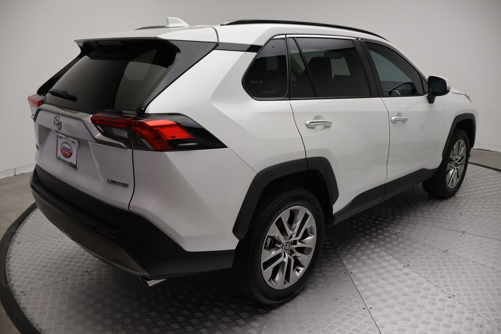 Thumbnail: 2025 Toyota RAV4 - 8