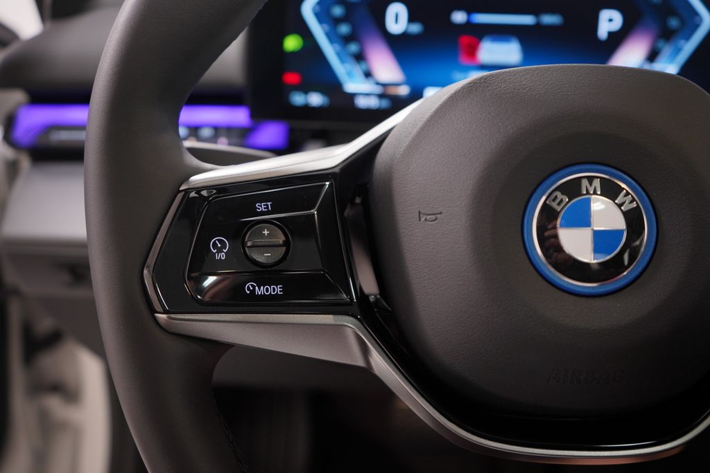 2024 BMW i5 eDrive40 20