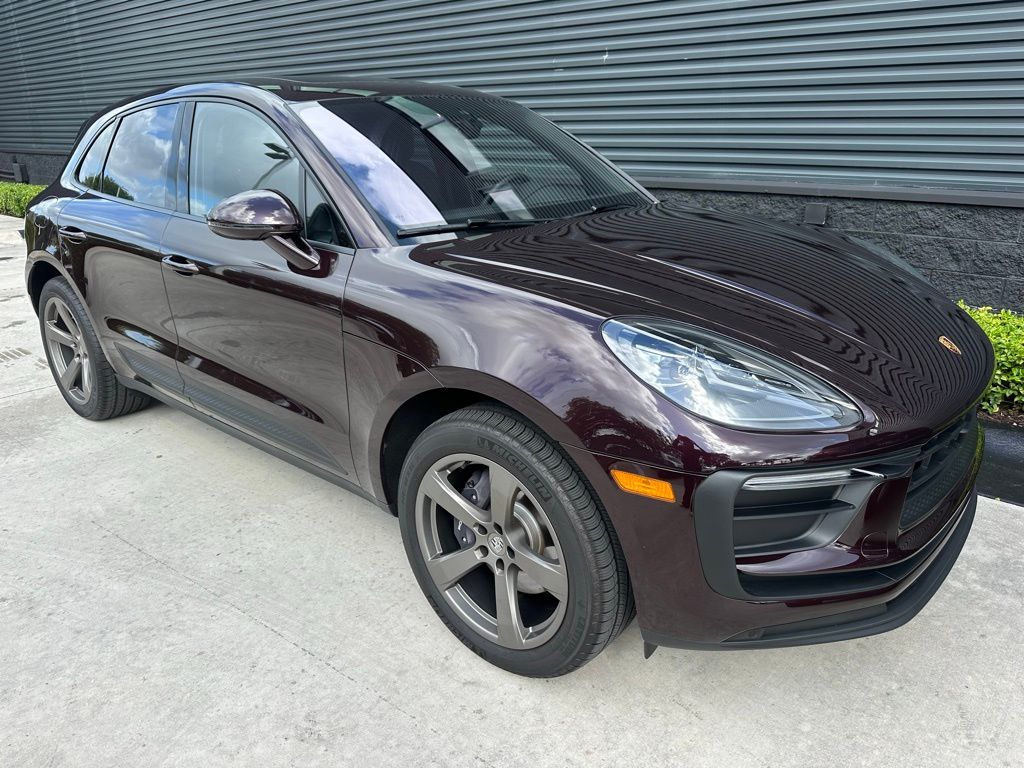 Thumbnail: 2026 Porsche Macan - 11