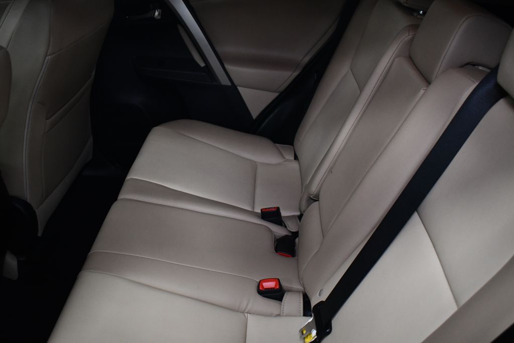 Thumbnail: 2013 Toyota RAV4 - 26
