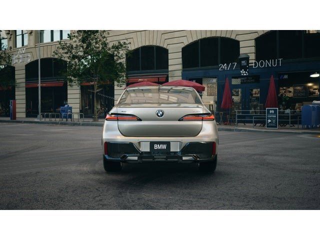 Thumbnail: 2025 BMW 7 Series - 5