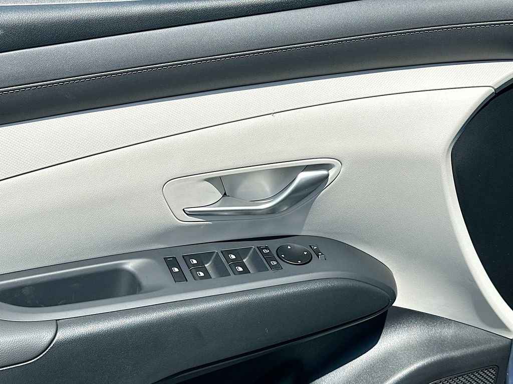 Thumbnail: 2025 Hyundai Tucson - 19