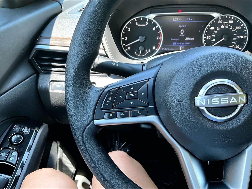 2023 Nissan Altima — photo 18