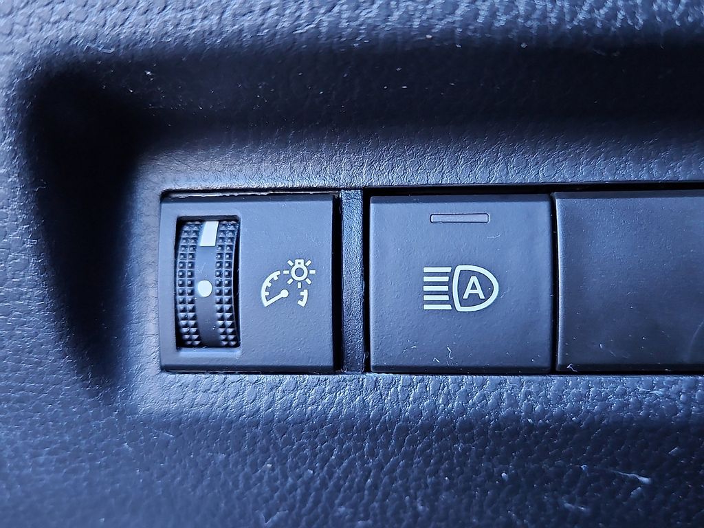 Thumbnail: 2024 Toyota RAV4 - 19