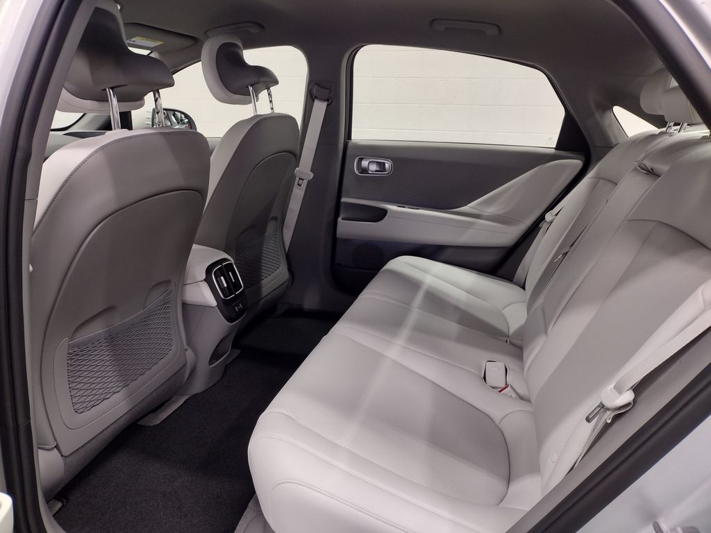 2025 Hyundai IONIQ 6 SEL